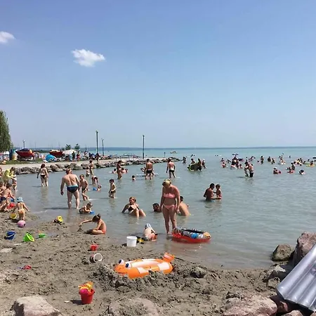 Tatil Evi Balatonalmadi/balaton 17971 *