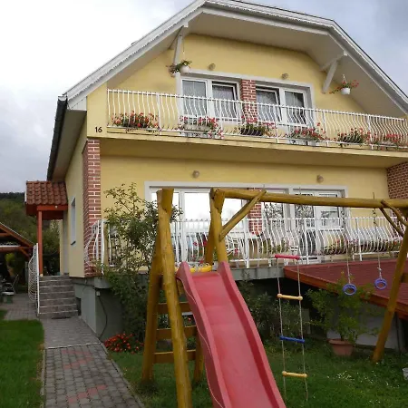 Tatil Evi Balatonalmadi/balaton 17971 *